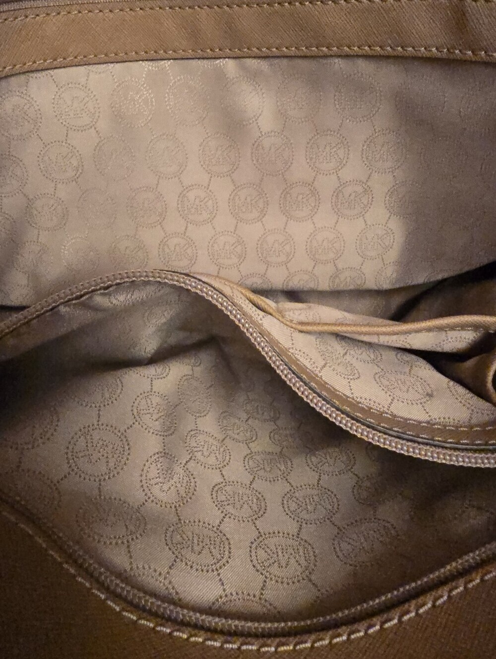 Michael Kors Jet Set Travel Large East West tote bag in Saffiano leather - Picture 10 of 10
